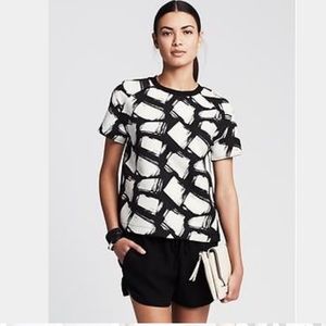 NWOT Black and white graphic print top